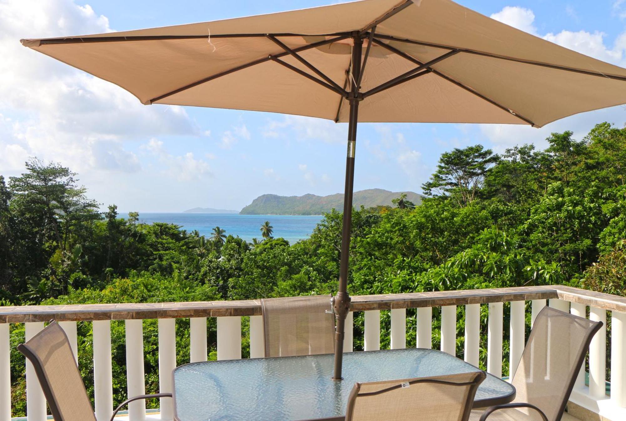 Ocean Blue Bay Apartment Anse Volbert Village Exterior foto