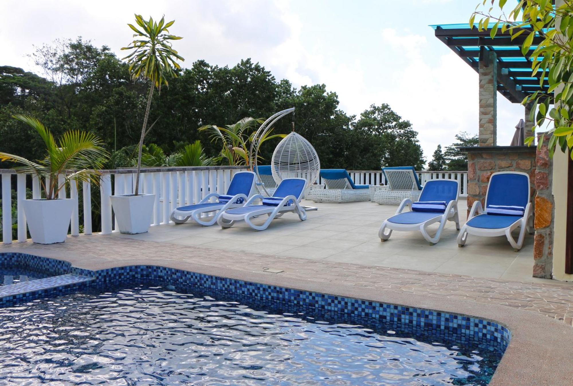 Ocean Blue Bay Apartment Anse Volbert Village Exterior foto