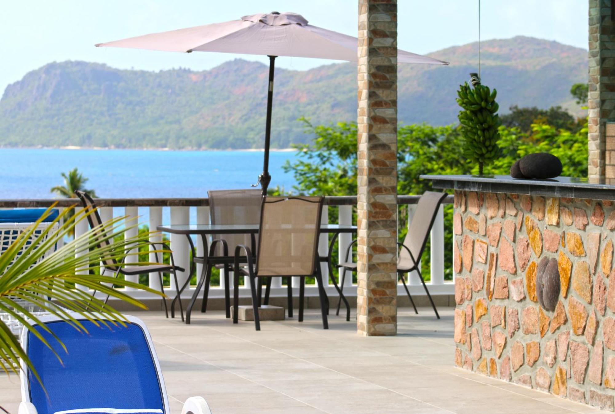Ocean Blue Bay Apartment Anse Volbert Village Exterior foto